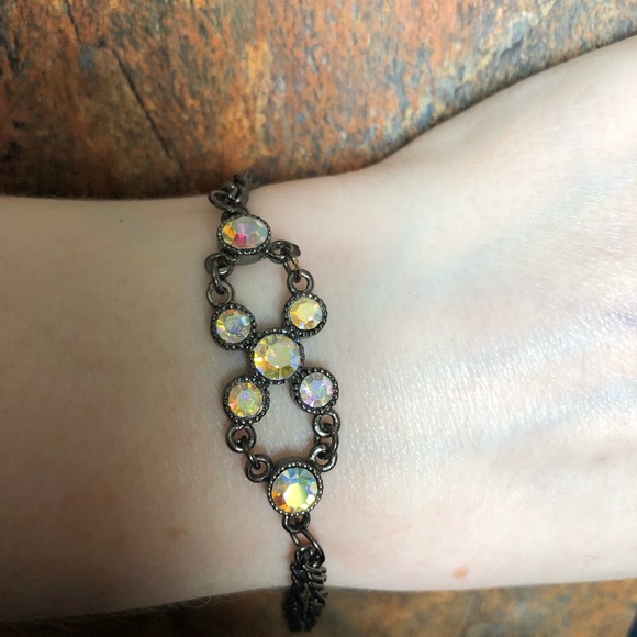 Auora Borialas Bracelet - Picture 7 of 9